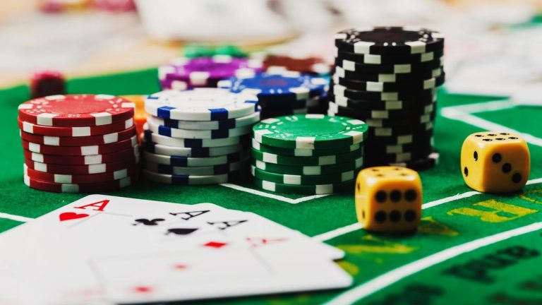 Beyond Gaming: The Comprehensive Experience Offered by Online Gambling Platforms